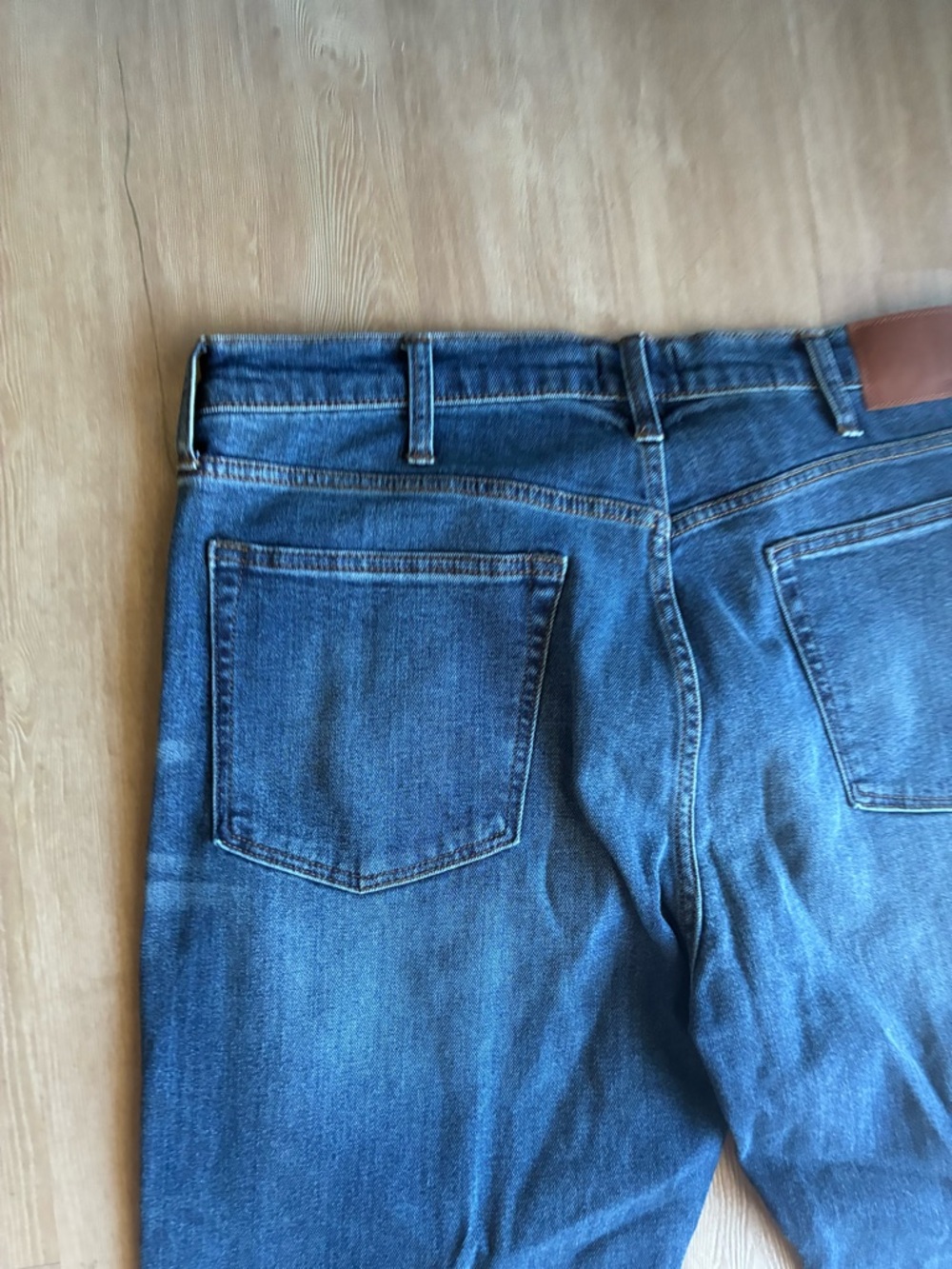 J Crew 770 Straight Leg mid wash Jeans Mens Size 38 x 32 - Picture 8 of 15